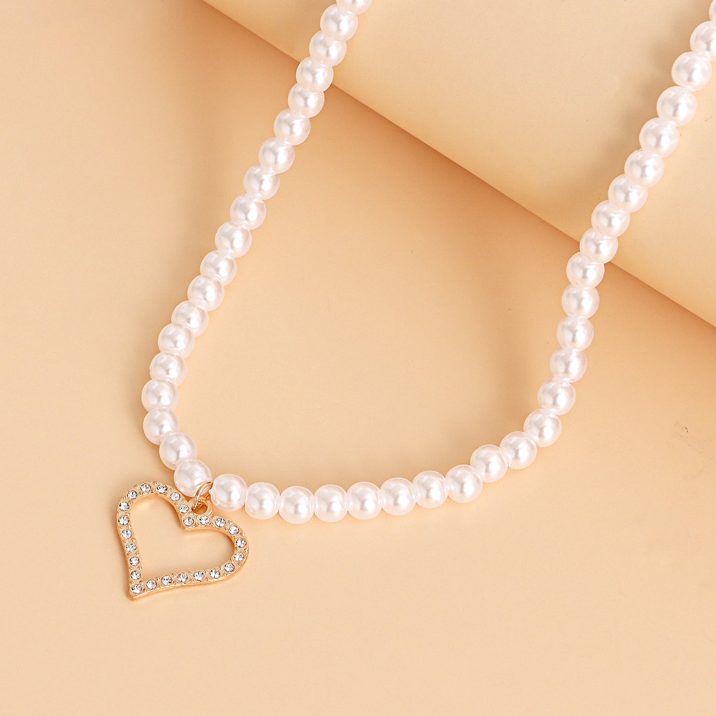 Auroria-Diamond Cutout Heart Necklace